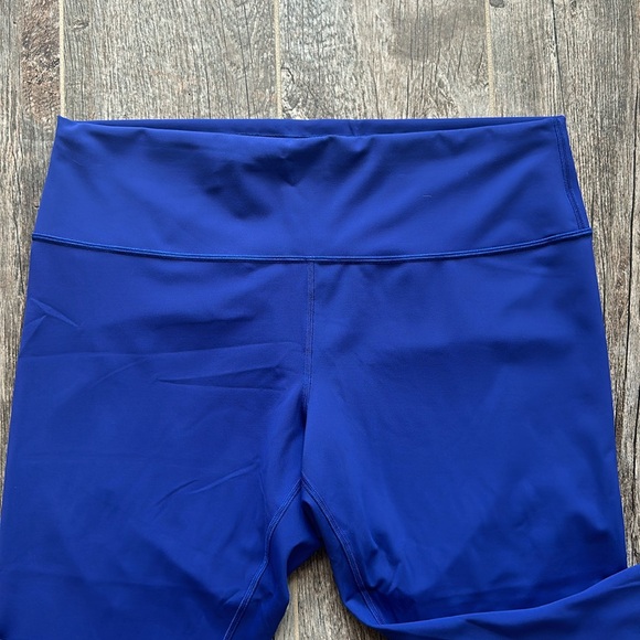 Lululemon leggings size 20 - Picture 2 of 8